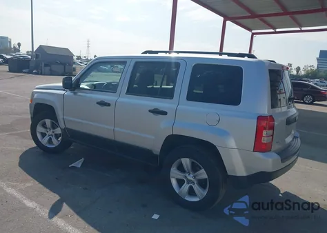 2014 Jeep Patriot Sport z USA, uszkodzony, nr VIN 1C4NJRBB0ED621471